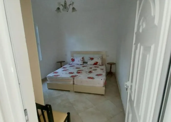 Holiday Apartment * Durrës